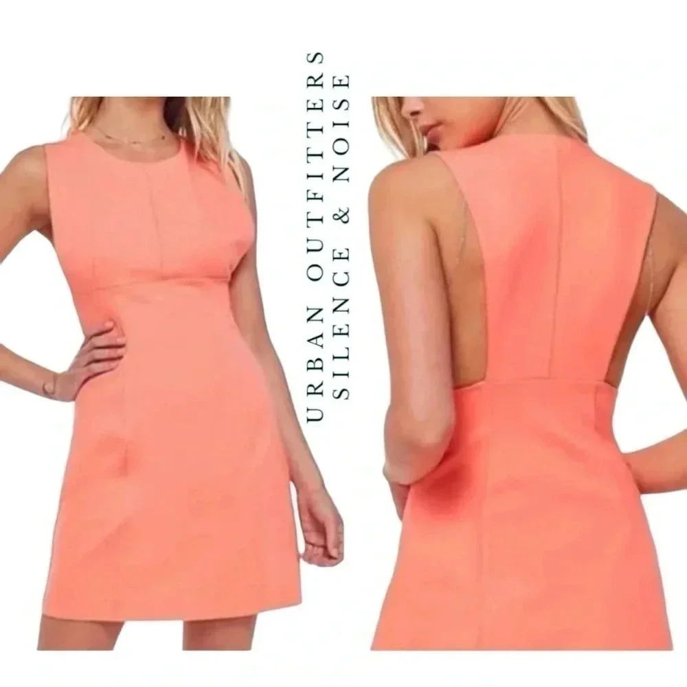 1757 URBAN OUTFITTERS SILENCE & NOISE SLEEVELESS MINI LENGTH DRESS‎ SIZE SMALL